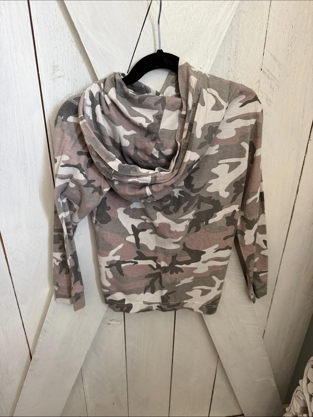 Nike Kids Pink and Gray Camo Long-Sleeve Hoodie Tee